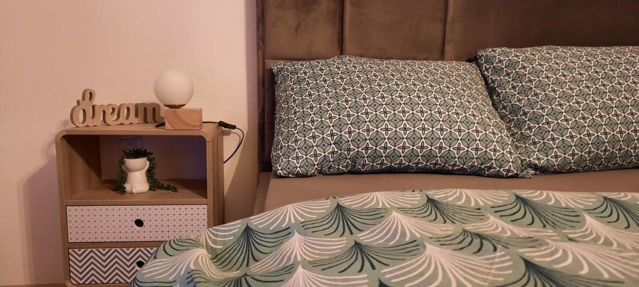 Apartman Twins Self Check In & Self Check Out Otočac Εξωτερικό φωτογραφία