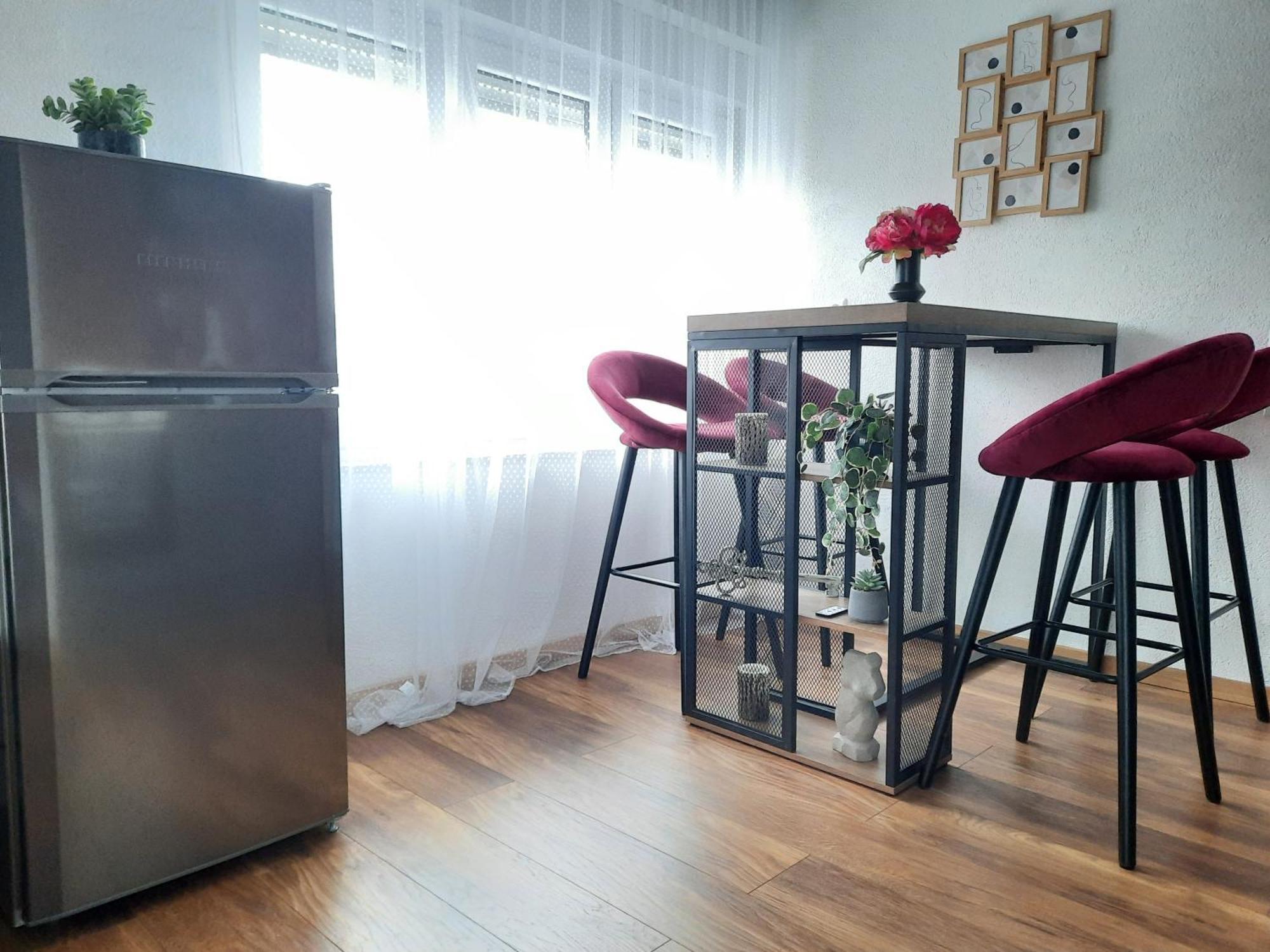 Apartman Twins Self Check In & Self Check Out Otočac Εξωτερικό φωτογραφία