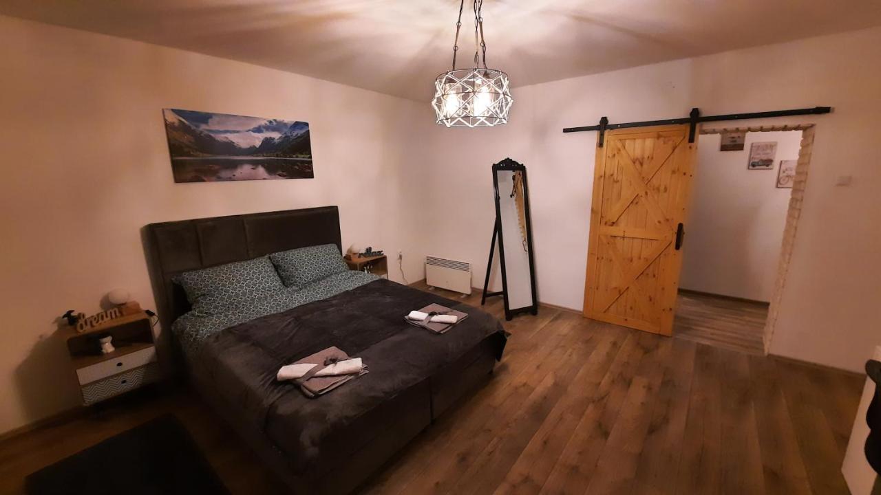 Apartman Twins Self Check In & Self Check Out Otočac Εξωτερικό φωτογραφία
