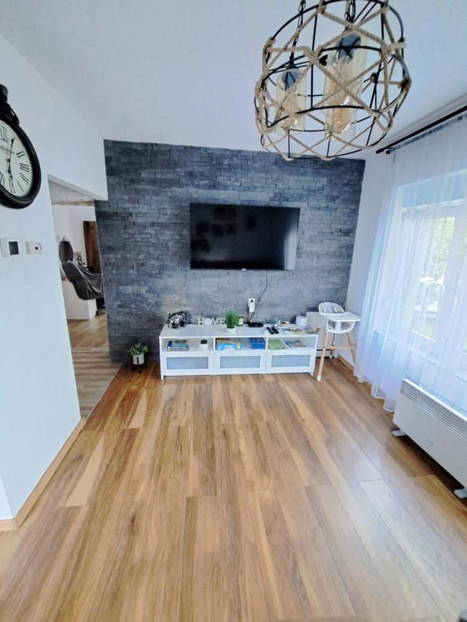 Apartman Twins Self Check In & Self Check Out Otočac Εξωτερικό φωτογραφία